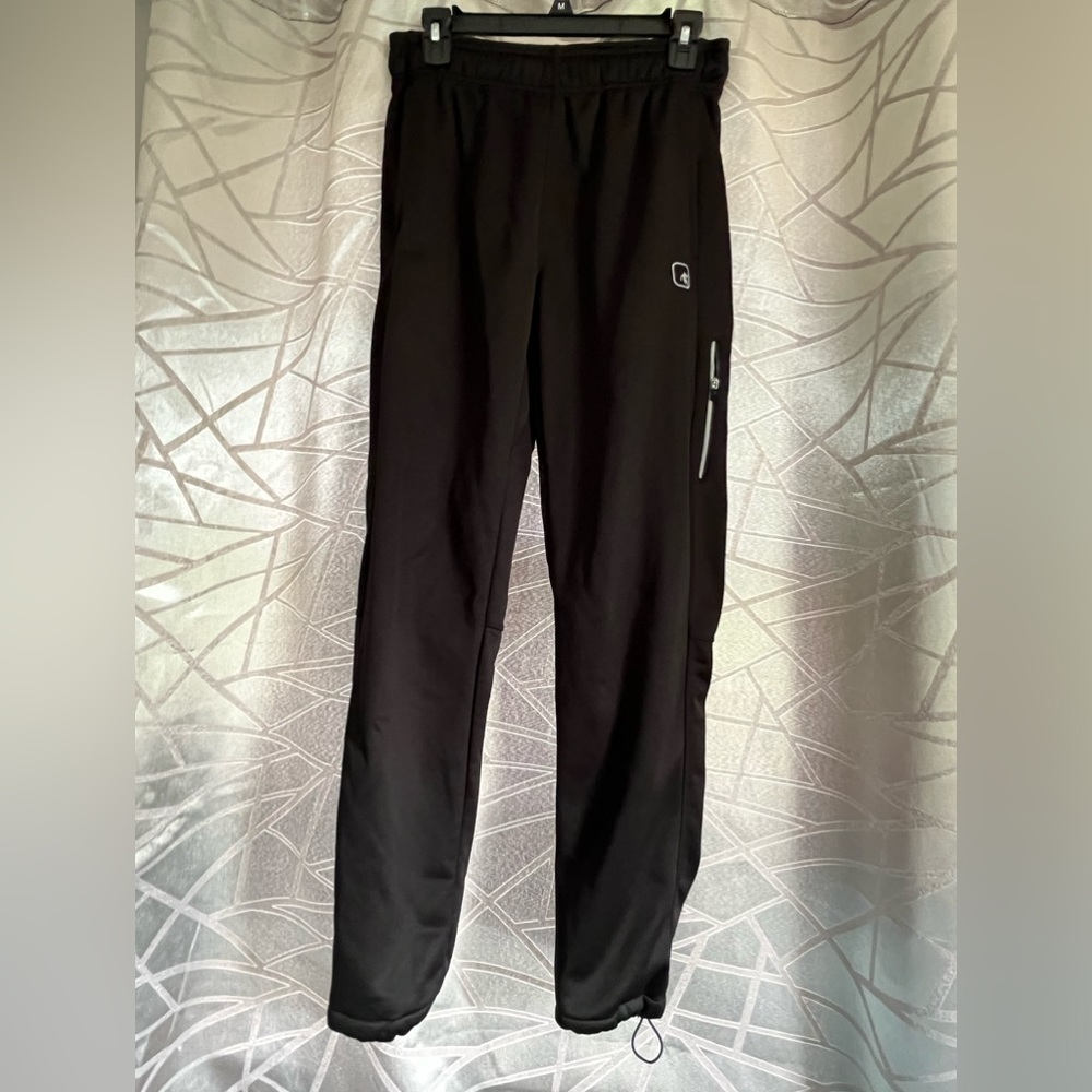 And 1 sweats